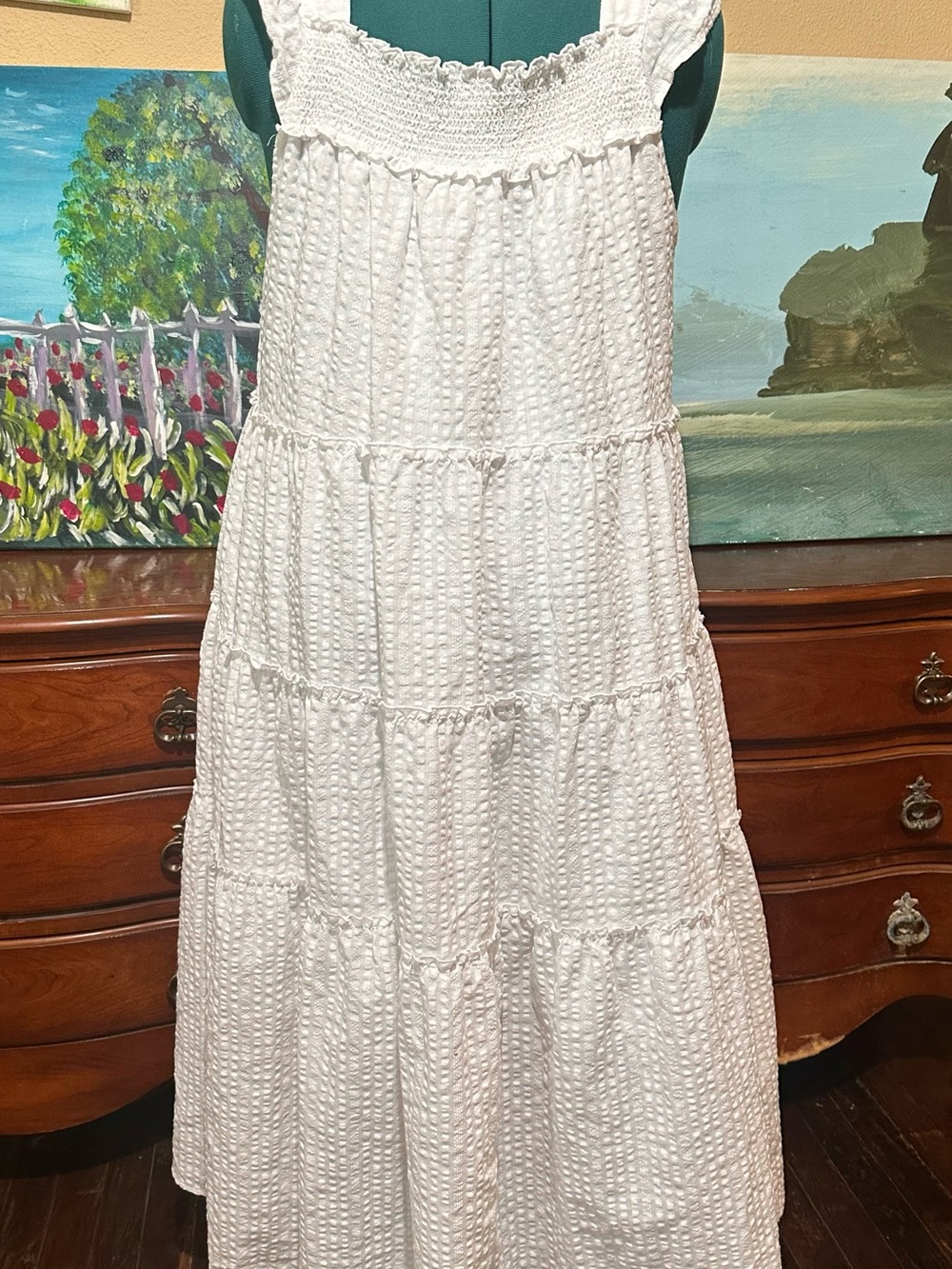 Old Navy White Tiered Seersucker Maxi Skirt - Picture 4 of 10
